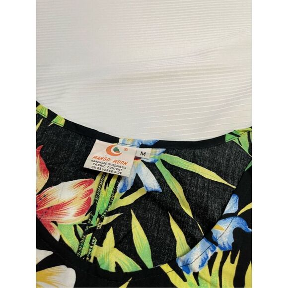 Mango Moon Floral Hawaiian Dress Size Medium - Picture 4 of 5